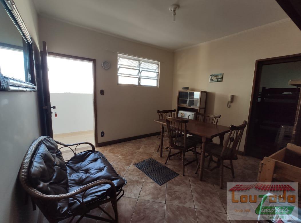 Apartamento à venda com 2 quartos, 70m² - Foto 4