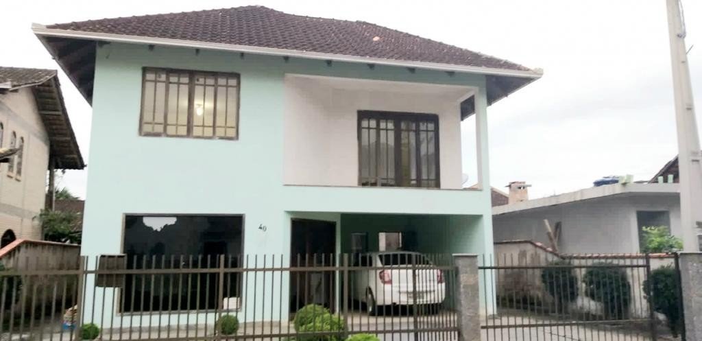 Sobrado, 3 quartos, 313 m² - Foto 1