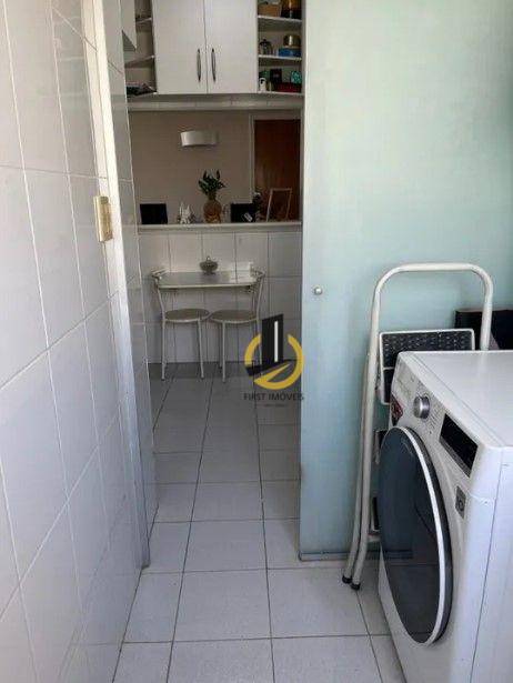 Apartamento à venda com 2 quartos, 61m² - Foto 5