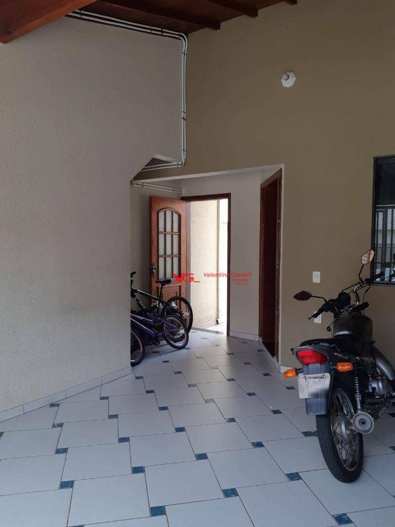 Sobrado à venda com 3 quartos, 157m² - Foto 2