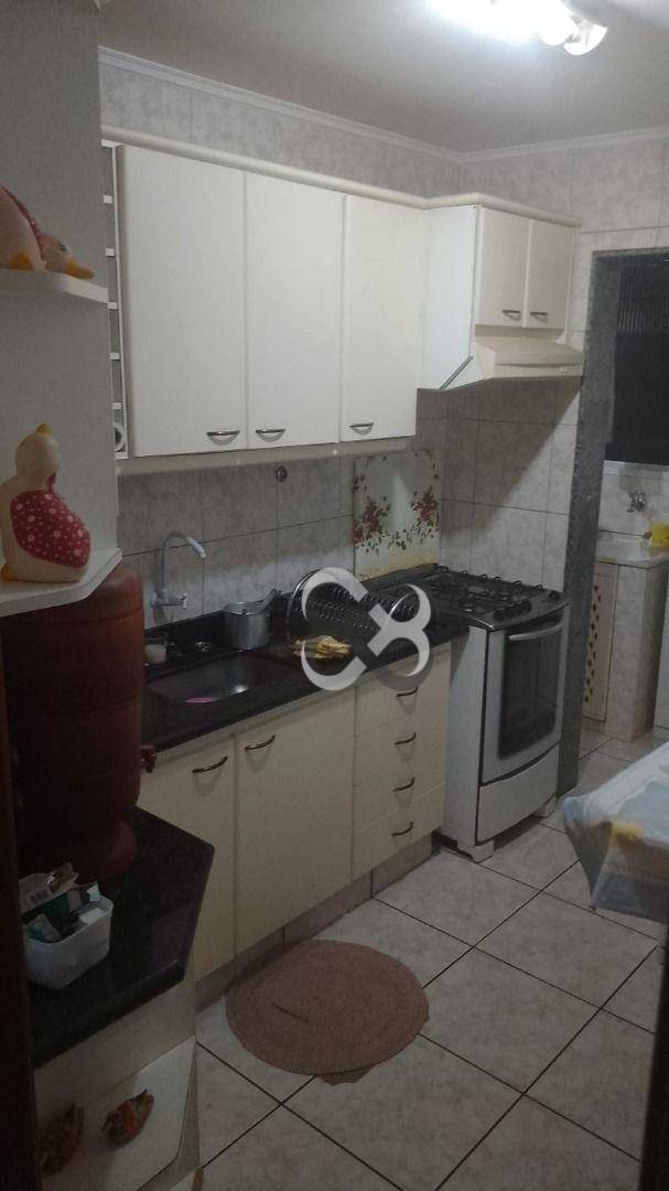 Apartamento à venda com 3 quartos, 76m² - Foto 4