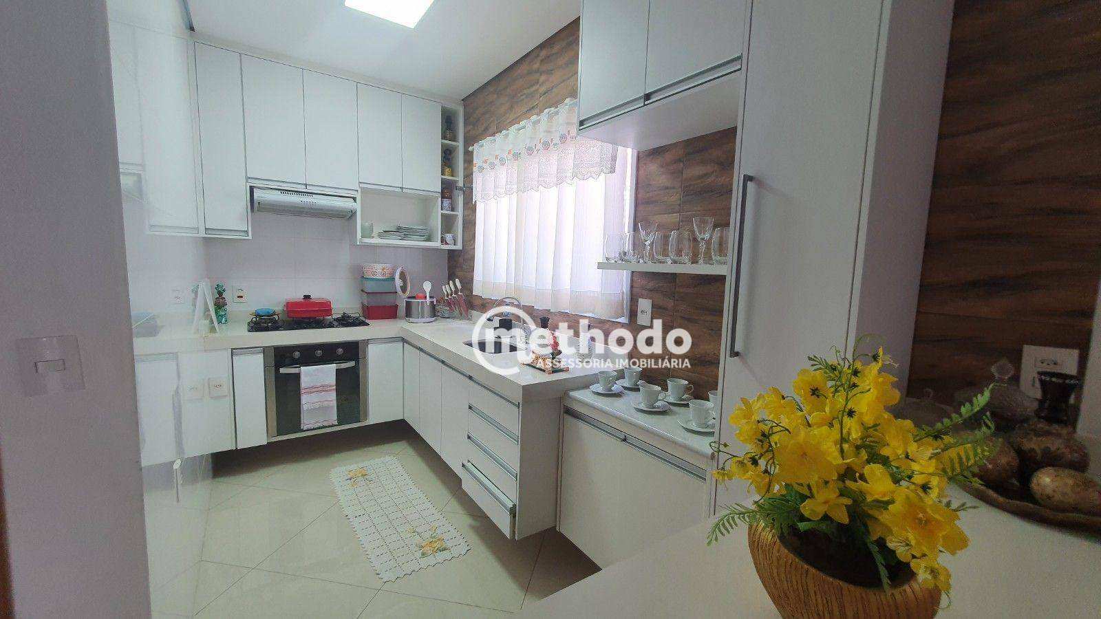 Casa à venda com 2 quartos, 160m² - Foto 8