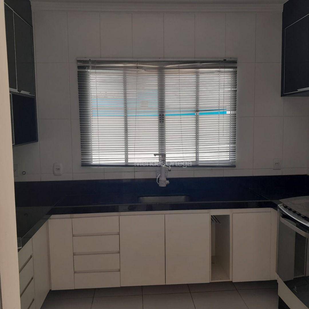 Casa de Condomínio para alugar com 3 quartos, 136m² - Foto 12