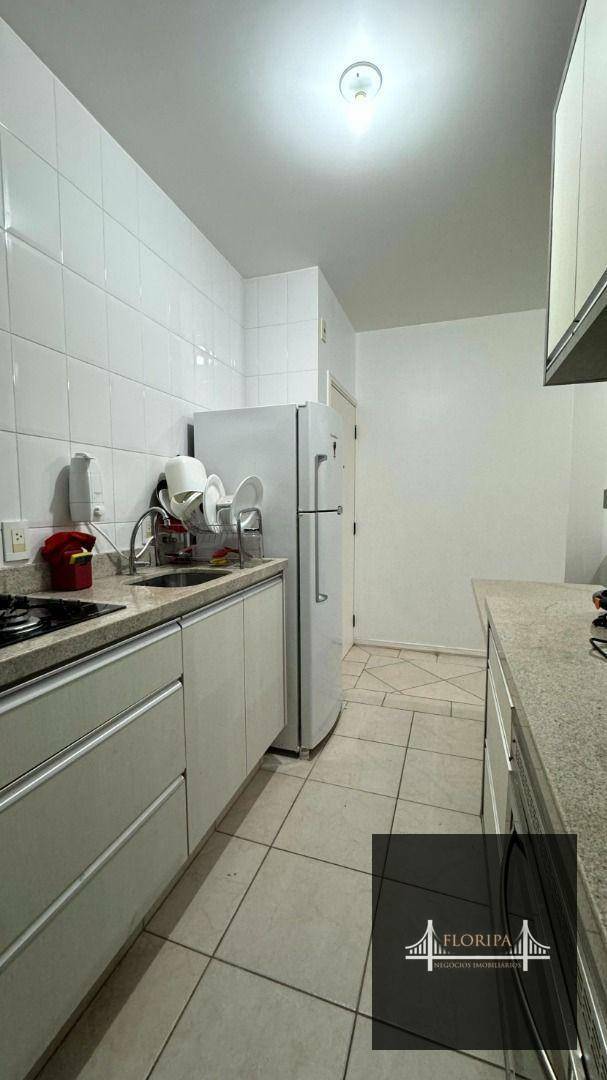 Apartamento à venda com 2 quartos, 67m² - Foto 5