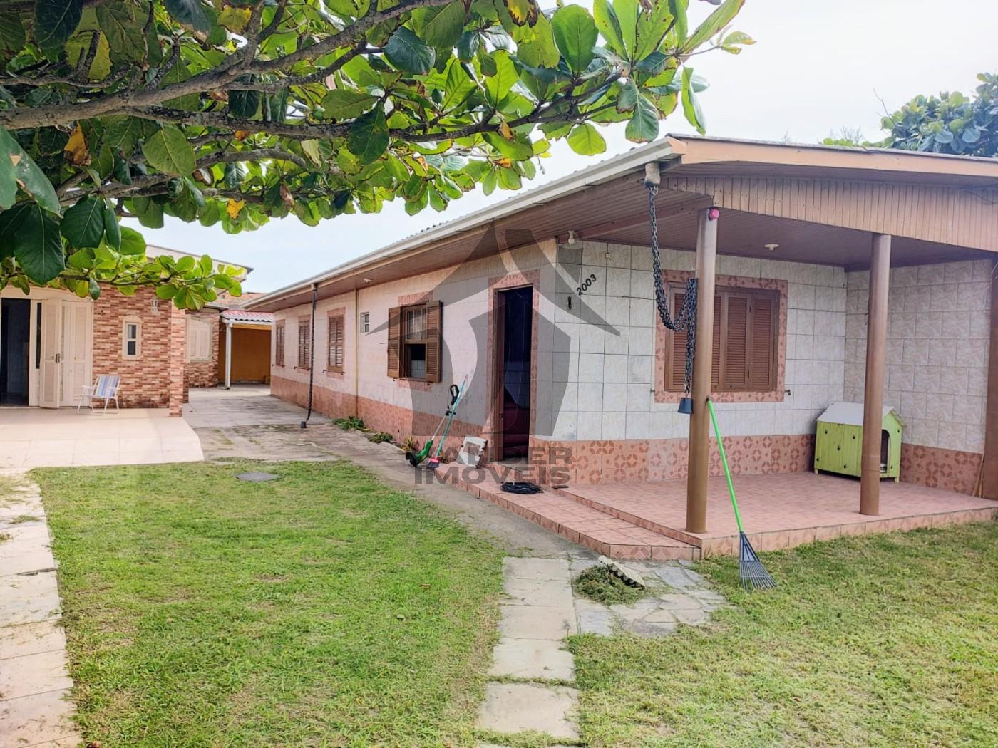 Casa à venda com 6 quartos, 300m² - Foto 2