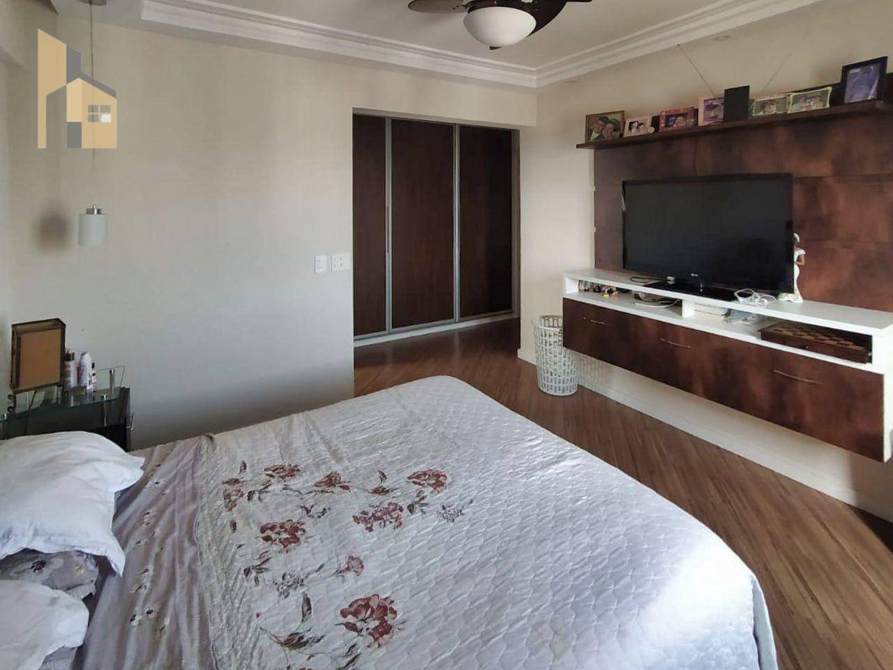 Apartamento à venda com 3 quartos, 145m² - Foto 21