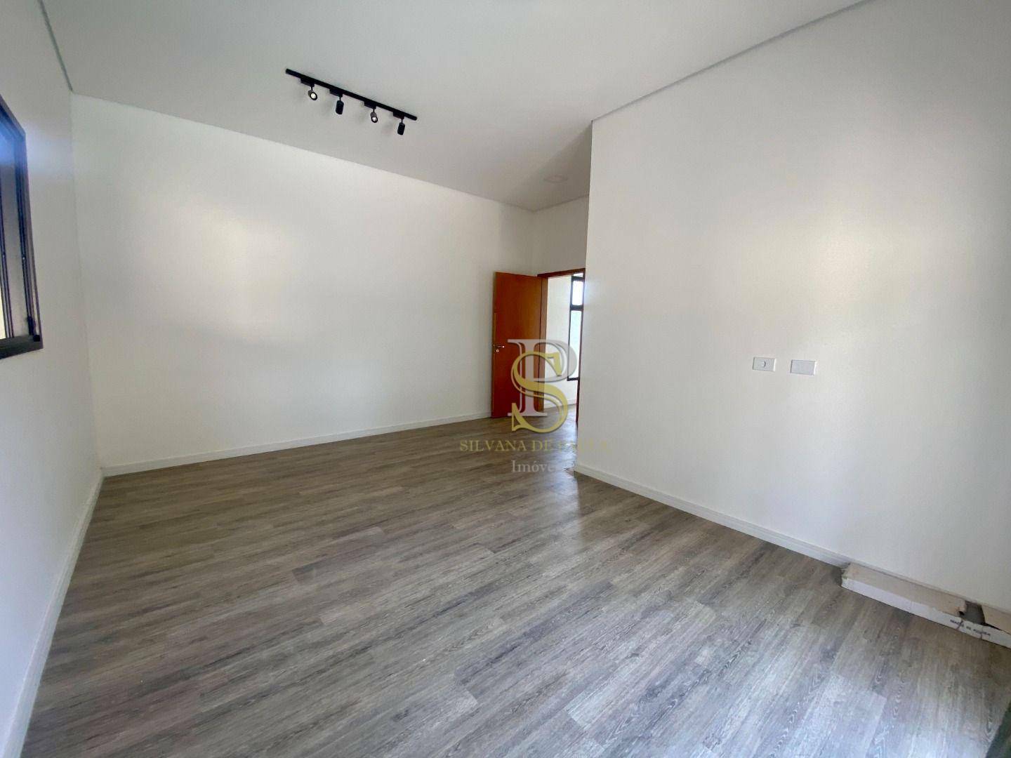 Casa à venda com 3 quartos, 198m² - Foto 12