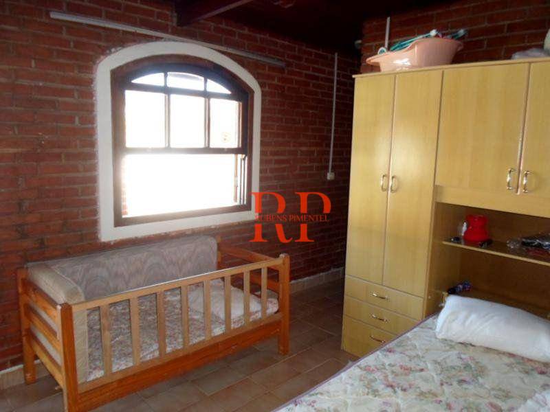 Chácara à venda com 8 quartos, 600m² - Foto 9
