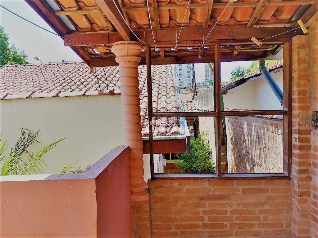 Casa à venda com 4 quartos, 218m² - Foto 57