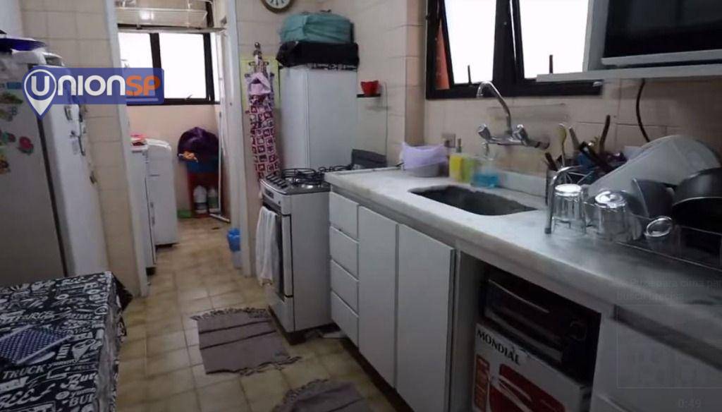 Apartamento à venda com 2 quartos, 72m² - Foto 8