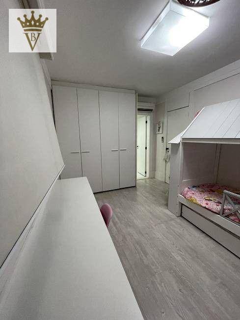 Apartamento à venda com 4 quartos, 200m² - Foto 13