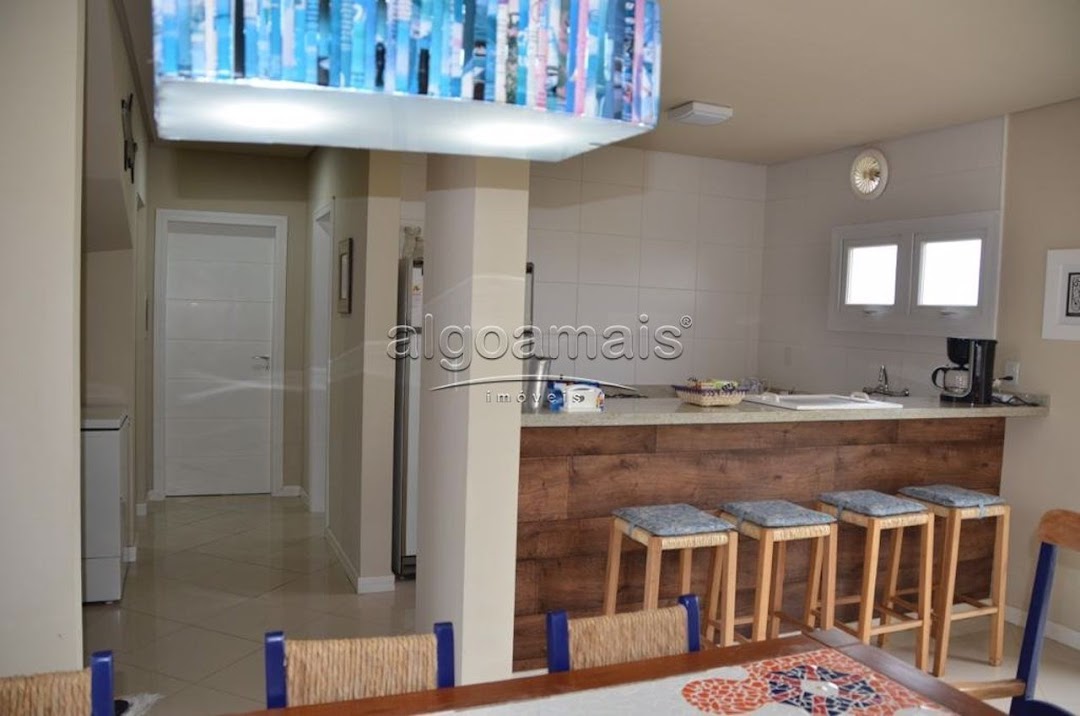 Casa de Condomínio à venda com 4 quartos, 220m² - Foto 6