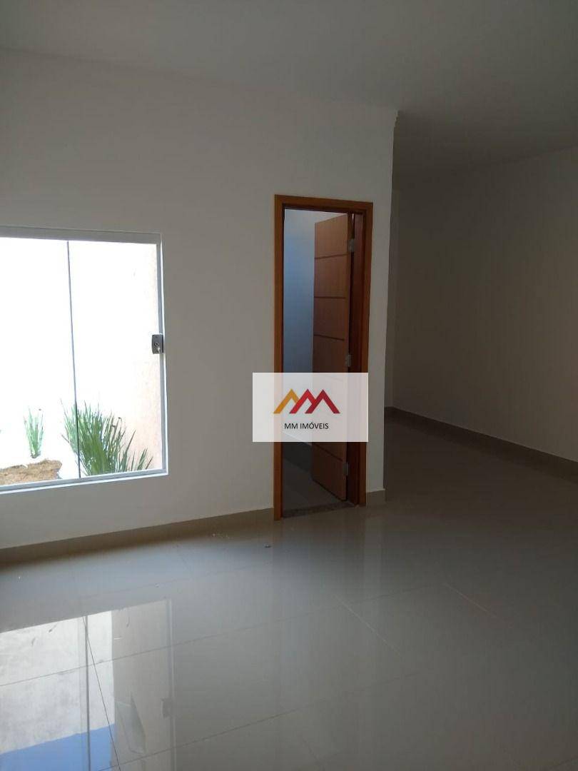 Casa à venda com 3 quartos, 250m² - Foto 4