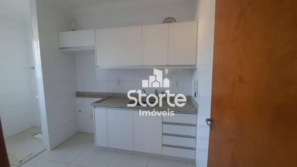 Apartamento à venda com 3 quartos, 73m² - Foto 1