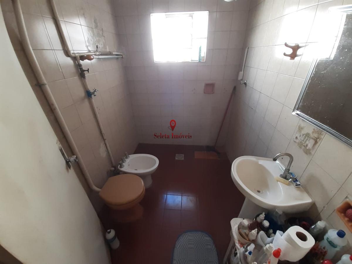 Casa à venda com 2 quartos, 250m² - Foto 13