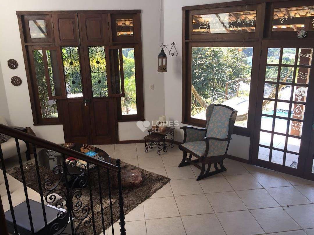 Casa de Condomínio à venda com 5 quartos, 327m² - Foto 5