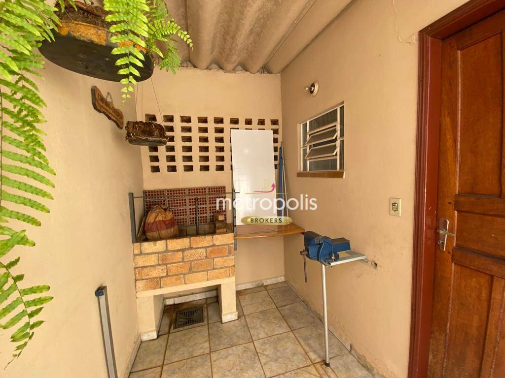 Sobrado à venda com 3 quartos, 311m² - Foto 2