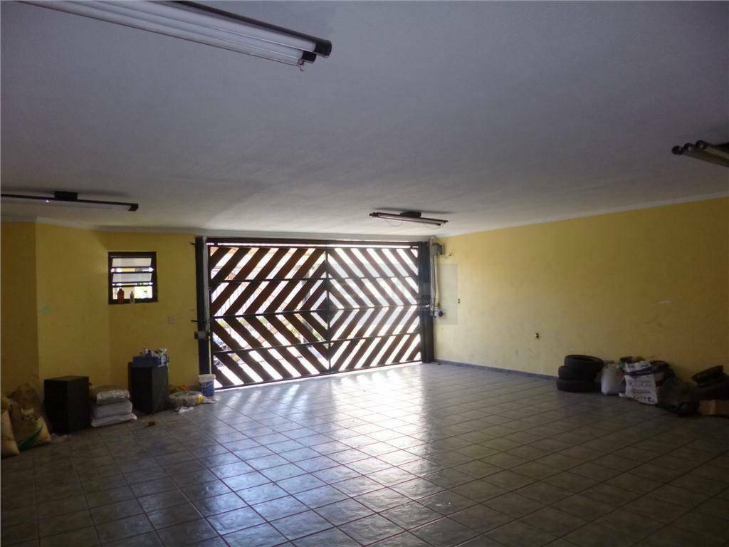 Sobrado à venda com 4 quartos, 530m² - Foto 52