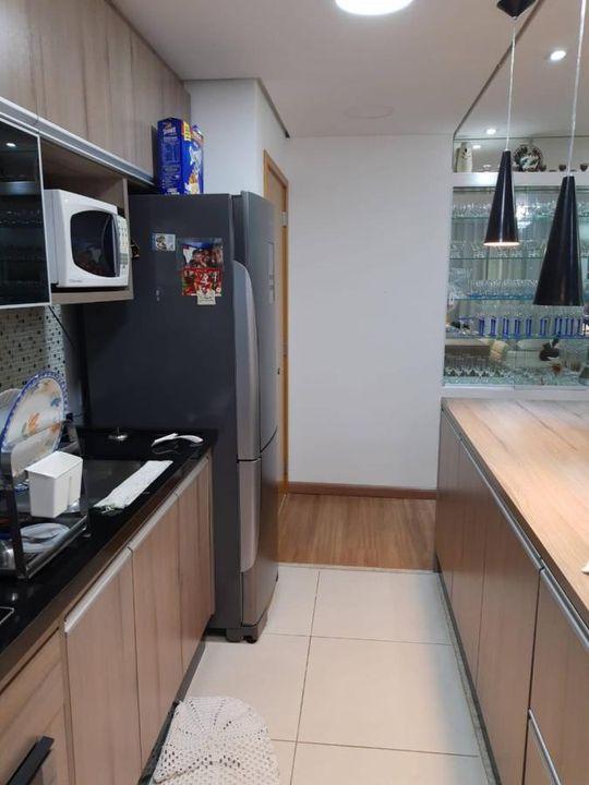 Apartamento à venda com 2 quartos, 70m² - Foto 15