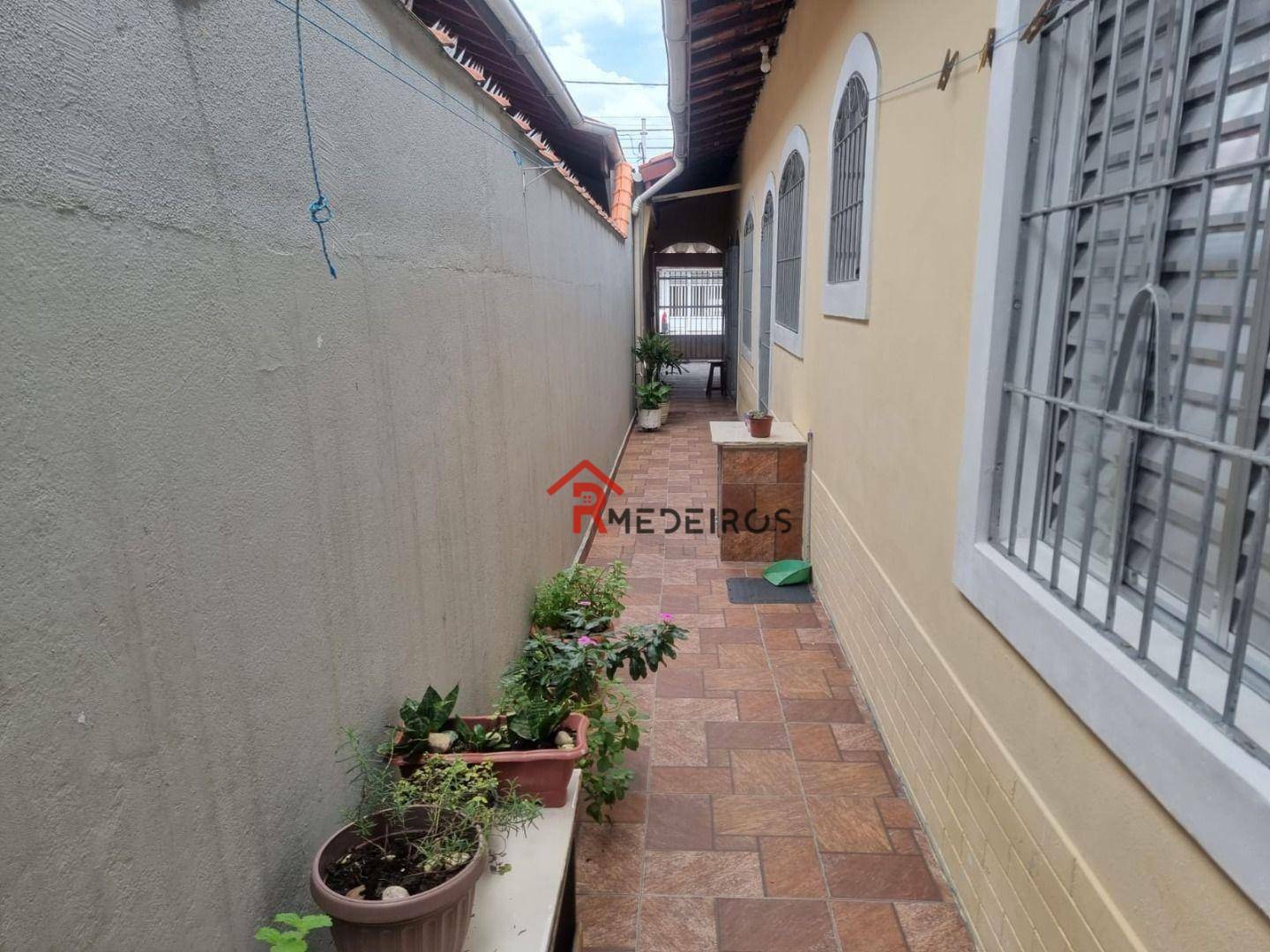 Casa à venda com 2 quartos, 80m² - Foto 20