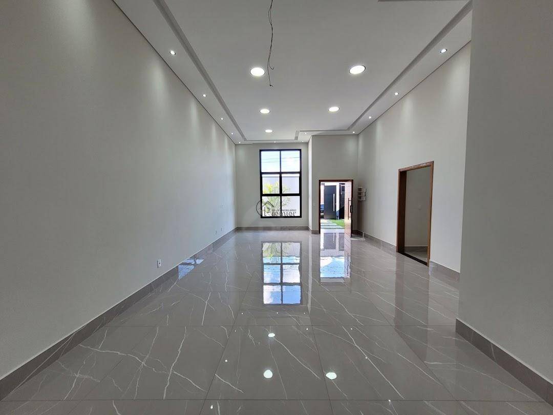 Casa à venda com 3 quartos, 300m² - Foto 10