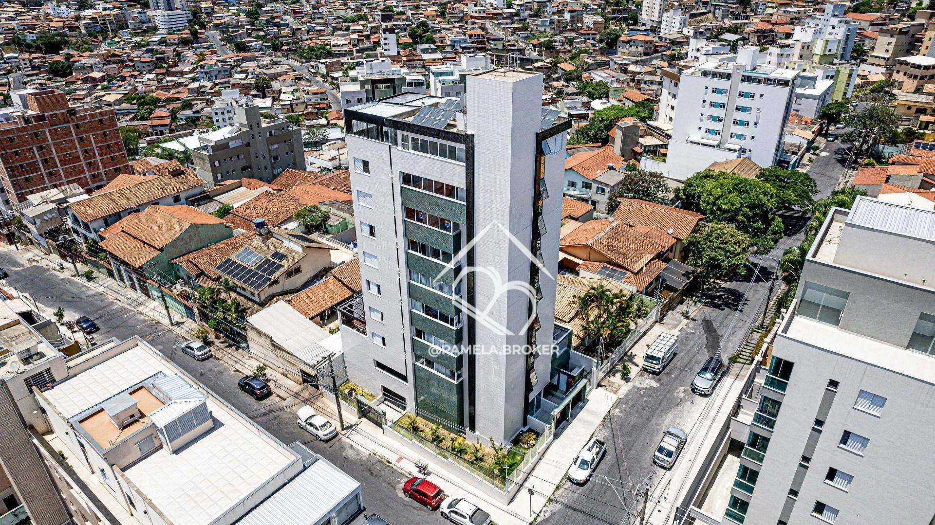 Cobertura à venda com 4 quartos, 210m² - Foto 2