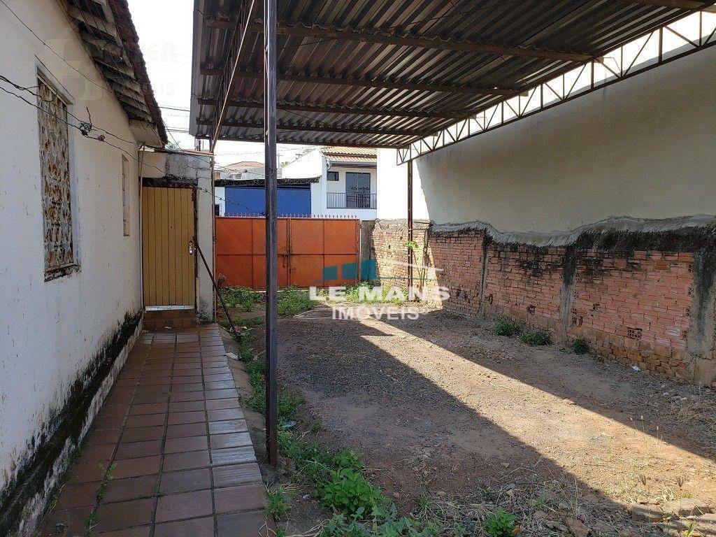 Casa à venda com 4 quartos, 291m² - Foto 12