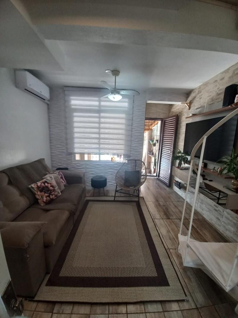 Casa à venda com 2 quartos, 50m² - Foto 5