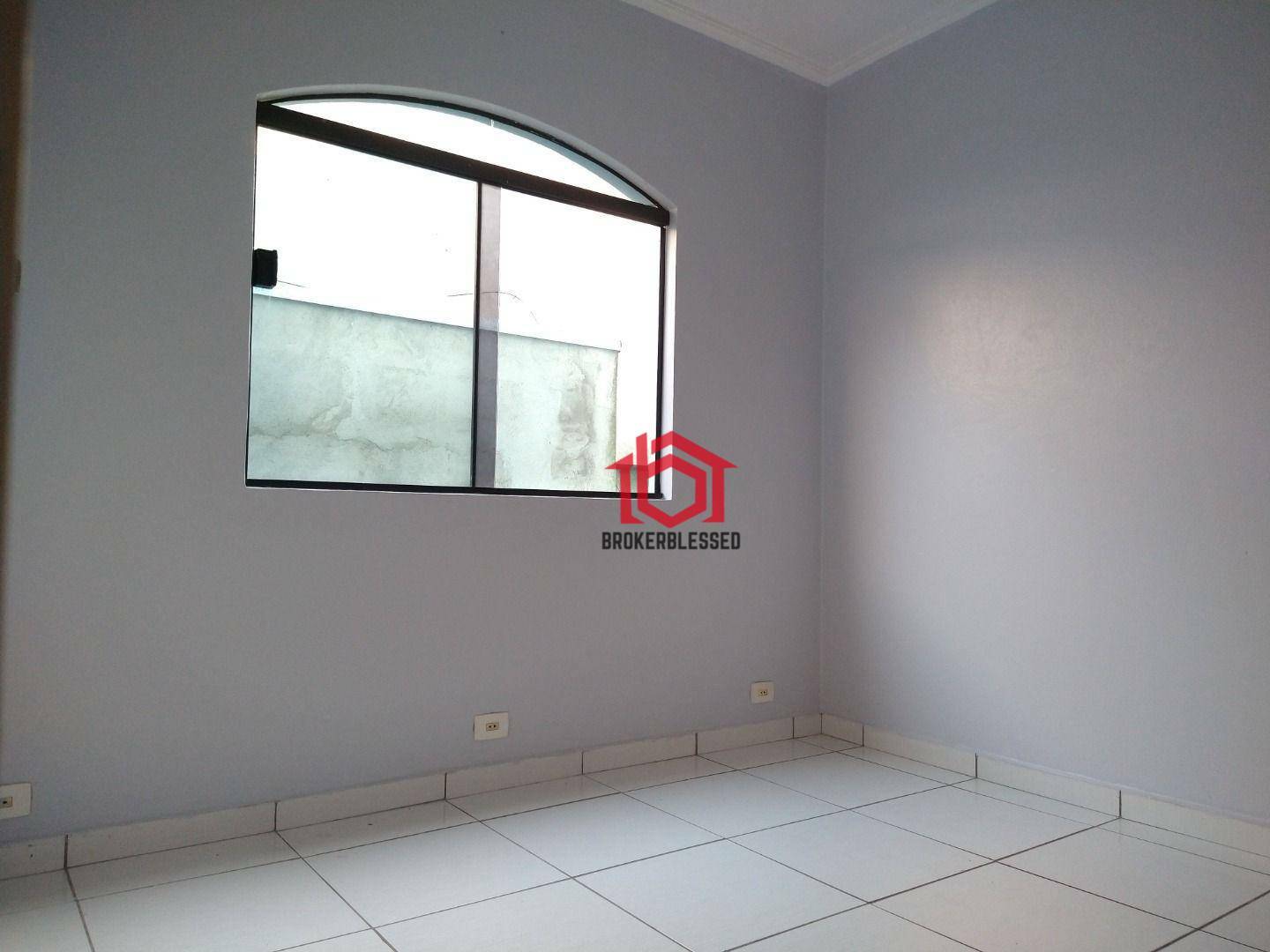 Casa para alugar com 2 quartos, 125M2 - Foto 8