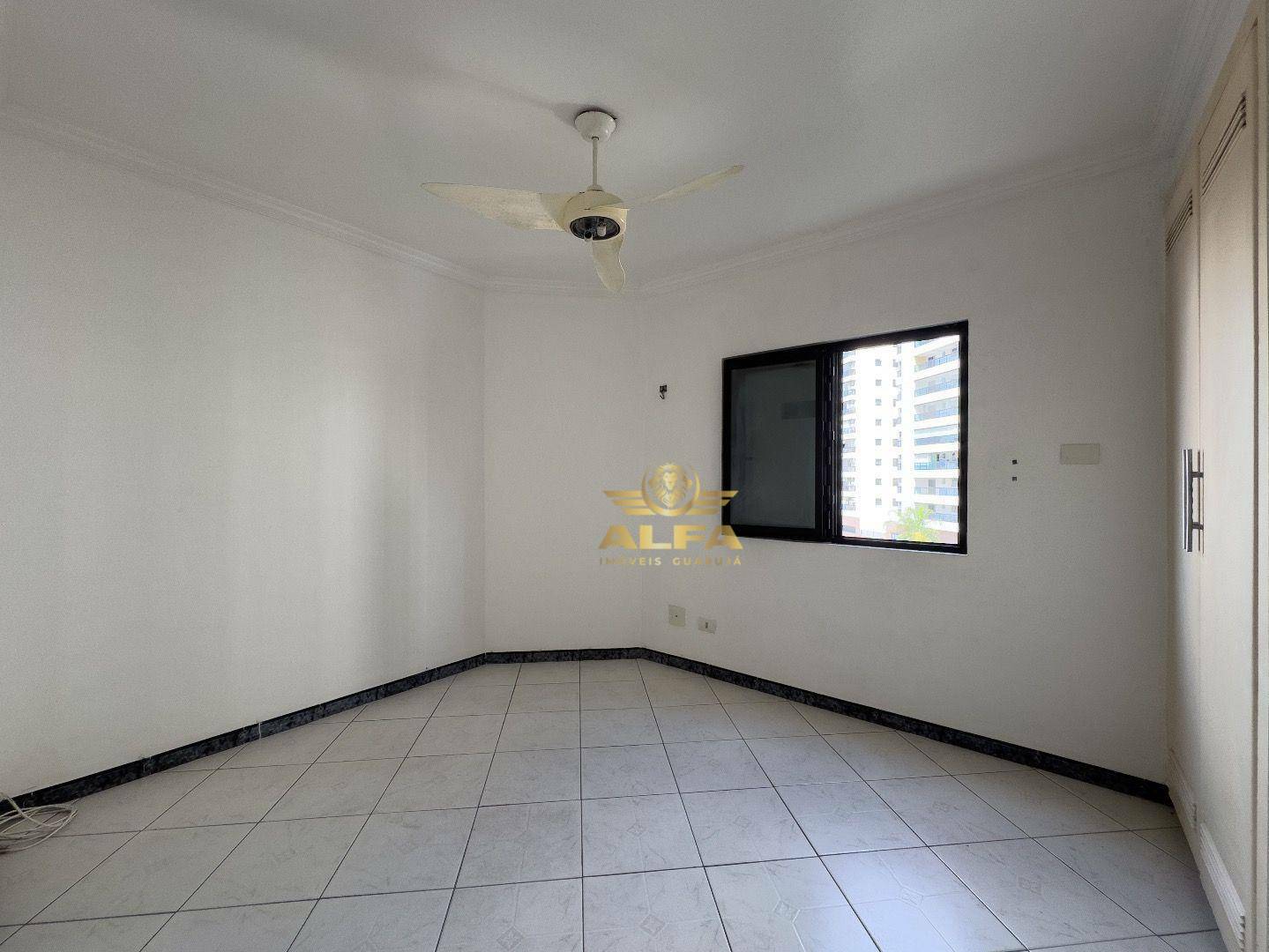 Apartamento à venda com 4 quartos, 150m² - Foto 13