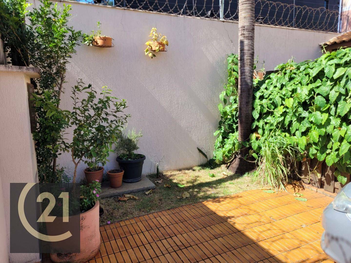 Casa de Condomínio à venda com 3 quartos, 185m² - Foto 2