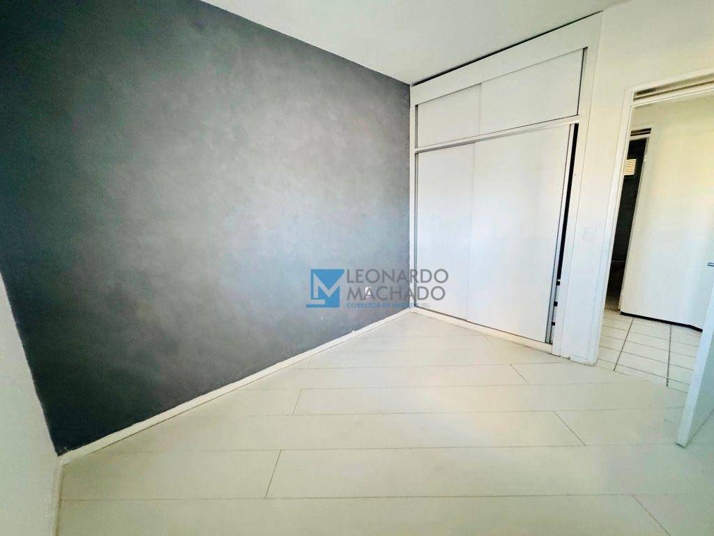 Apartamento à venda com 3 quartos, 130m² - Foto 12