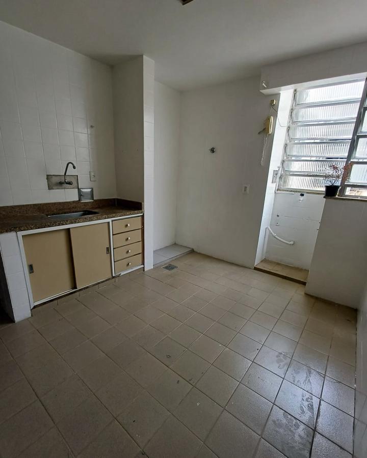 Apartamento à venda com 2 quartos, 60m² - Foto 7