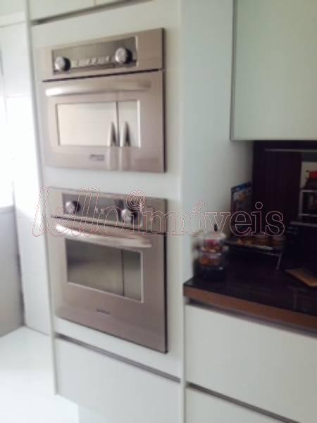 Apartamento à venda com 3 quartos, 192m² - Foto 10