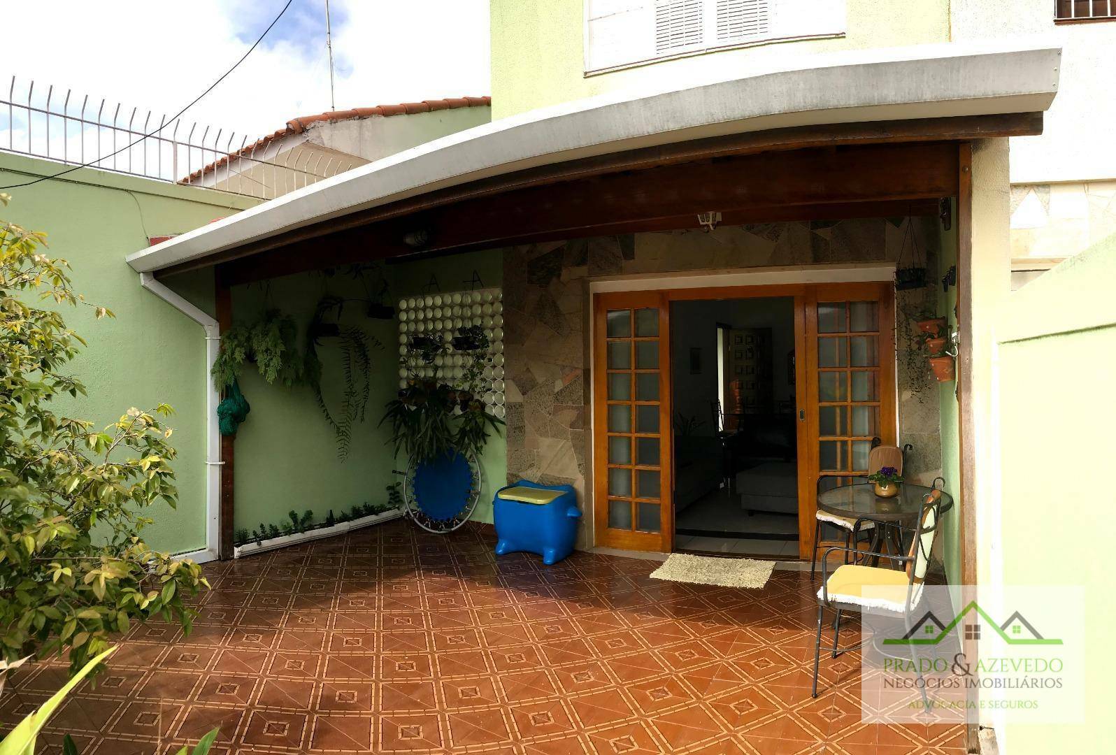 Casa à venda com 3 quartos, 138m² - Foto 4