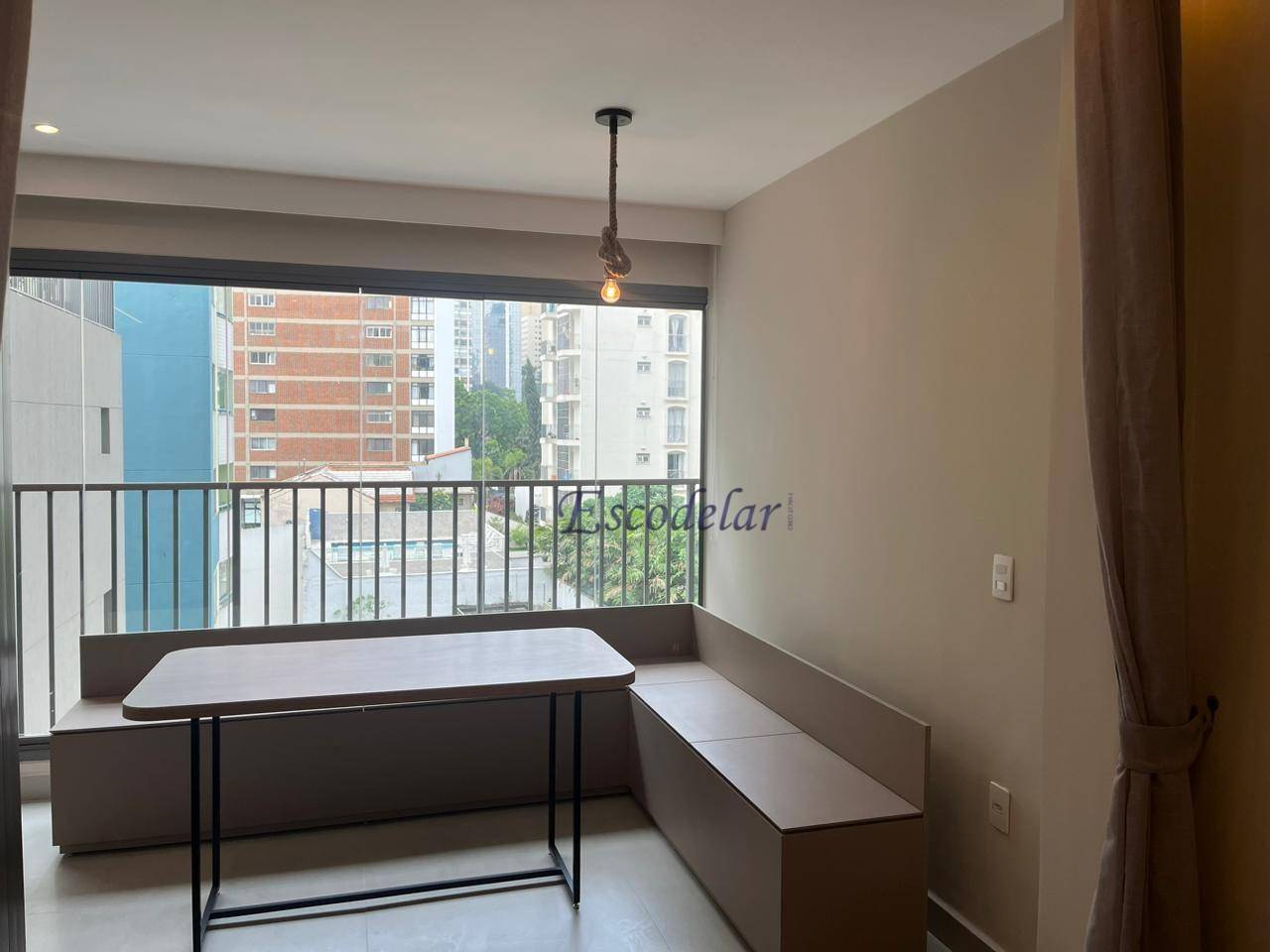 Apartamento para alugar com 1 quarto, 42m² - Foto 4