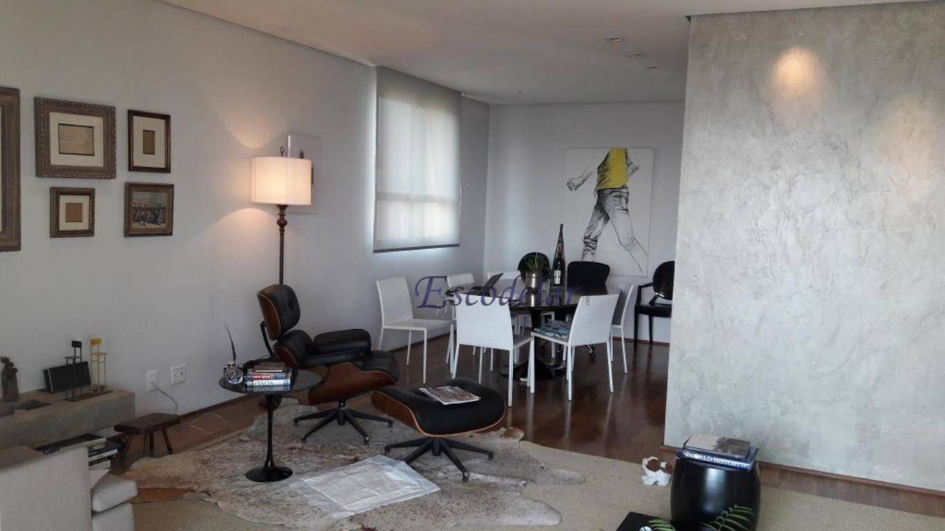 Apartamento à venda com 4 quartos, 193m² - Foto 5