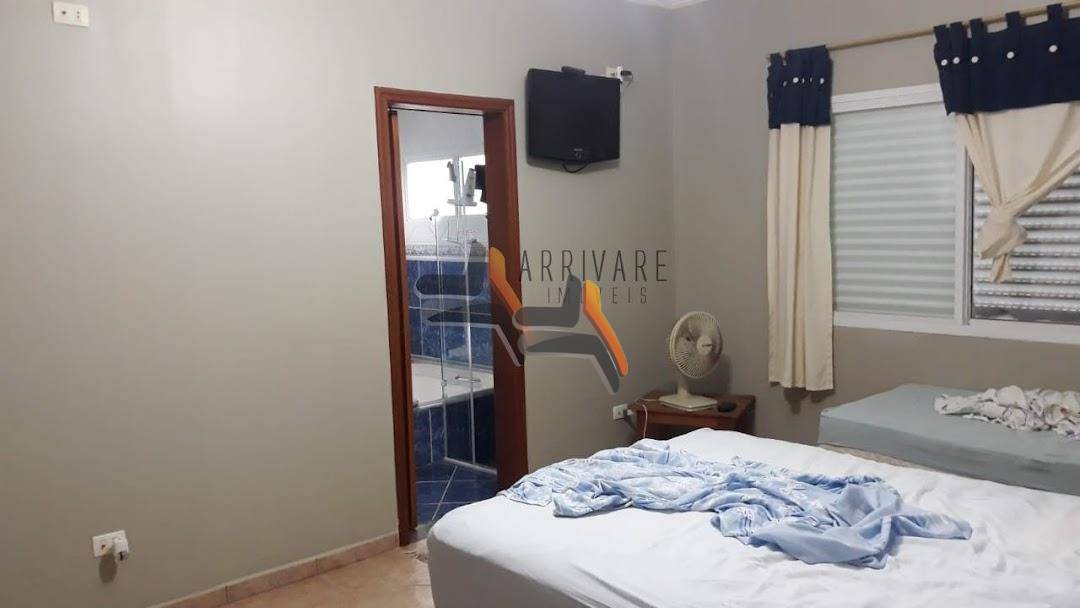 Casa de Condomínio à venda com 4 quartos, 550m² - Foto 10