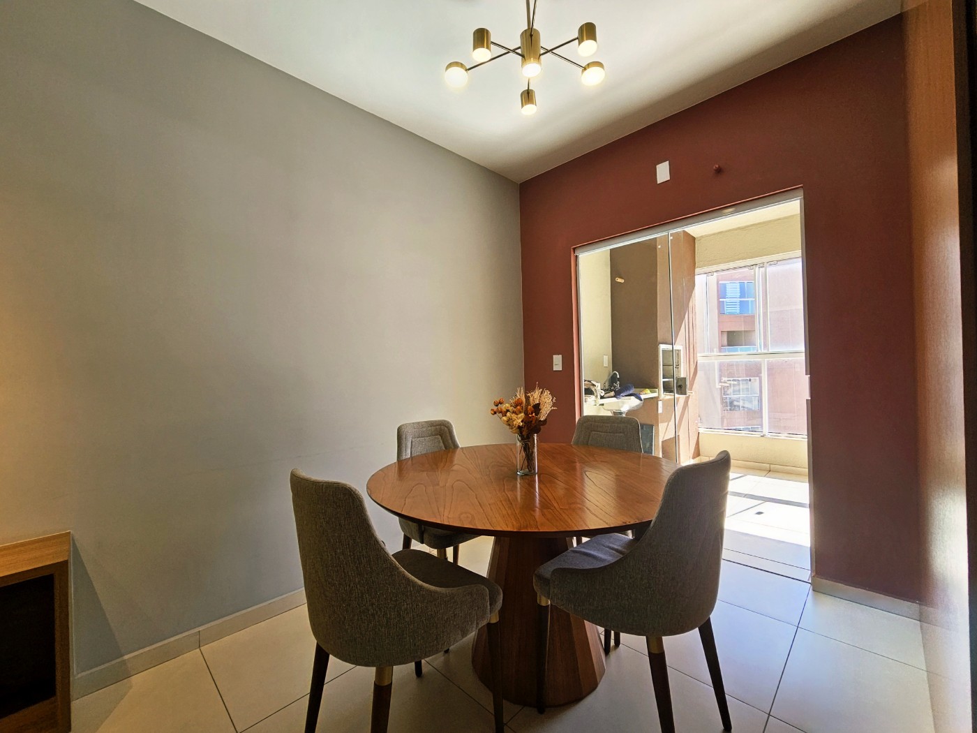 Apartamento à venda com 2 quartos, 62m² - Foto 3