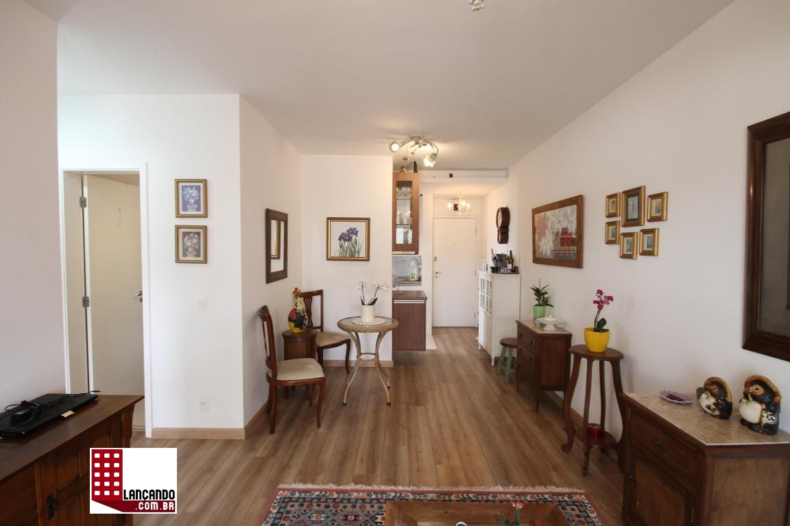 Apartamento à venda com 3 quartos, 84m² - Foto 1