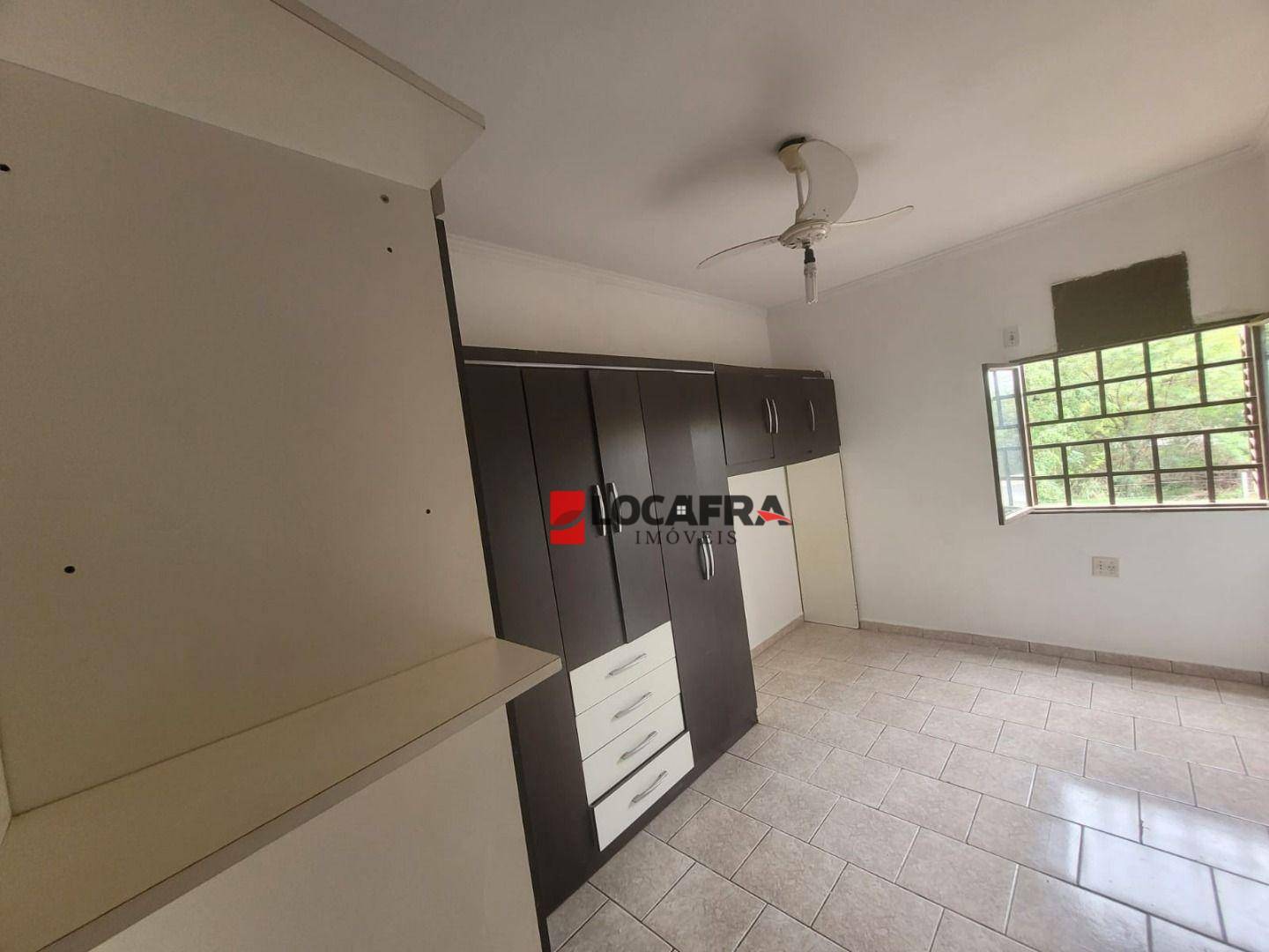 Apartamento para alugar com 2 quartos, 50m² - Foto 12