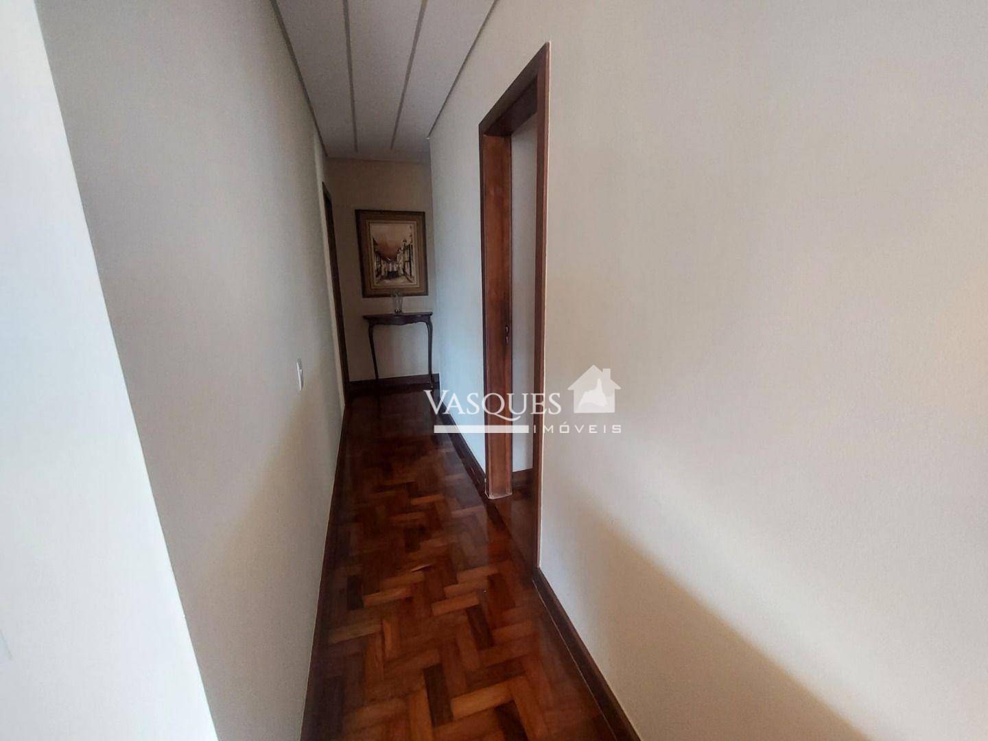 Casa à venda com 3 quartos, 234m² - Foto 5