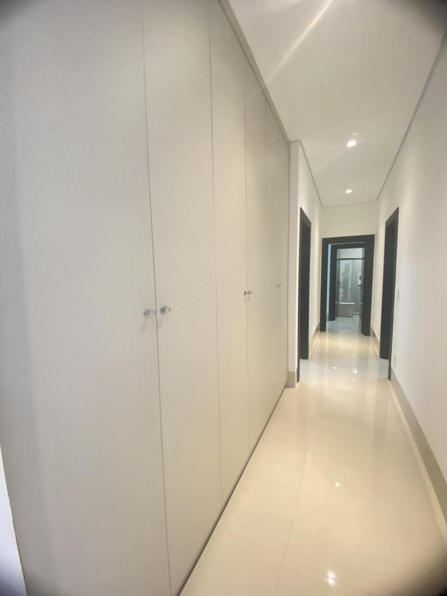 Casa de Condomínio à venda com 4 quartos, 458m² - Foto 15