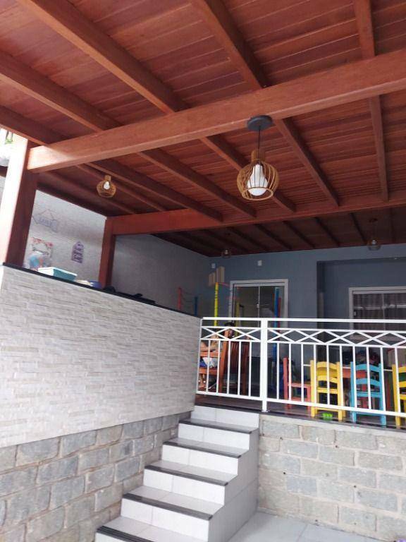 Casa à venda com 2 quartos, 45m² - Foto 27