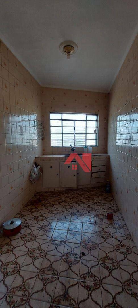 Casa à venda e aluguel com 5 quartos, 100m² - Foto 12