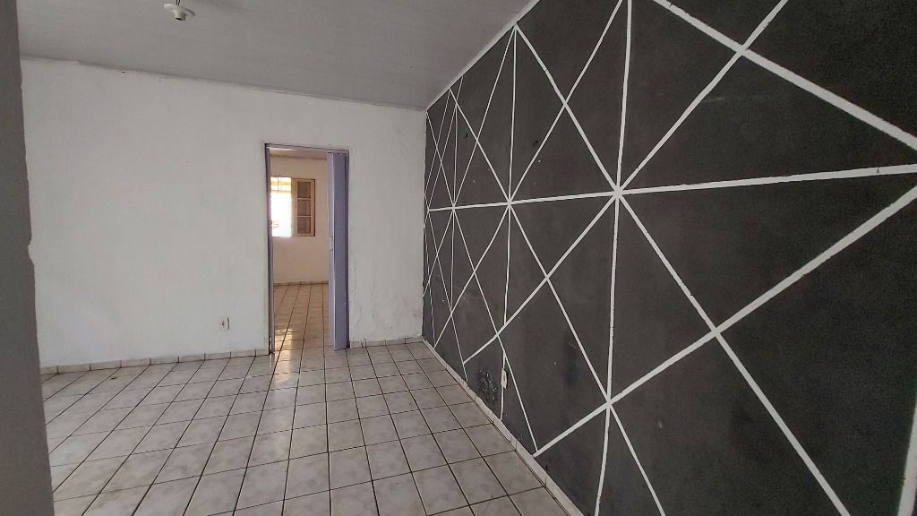 Casa para alugar com 1 quarto, 70m² - Foto 4