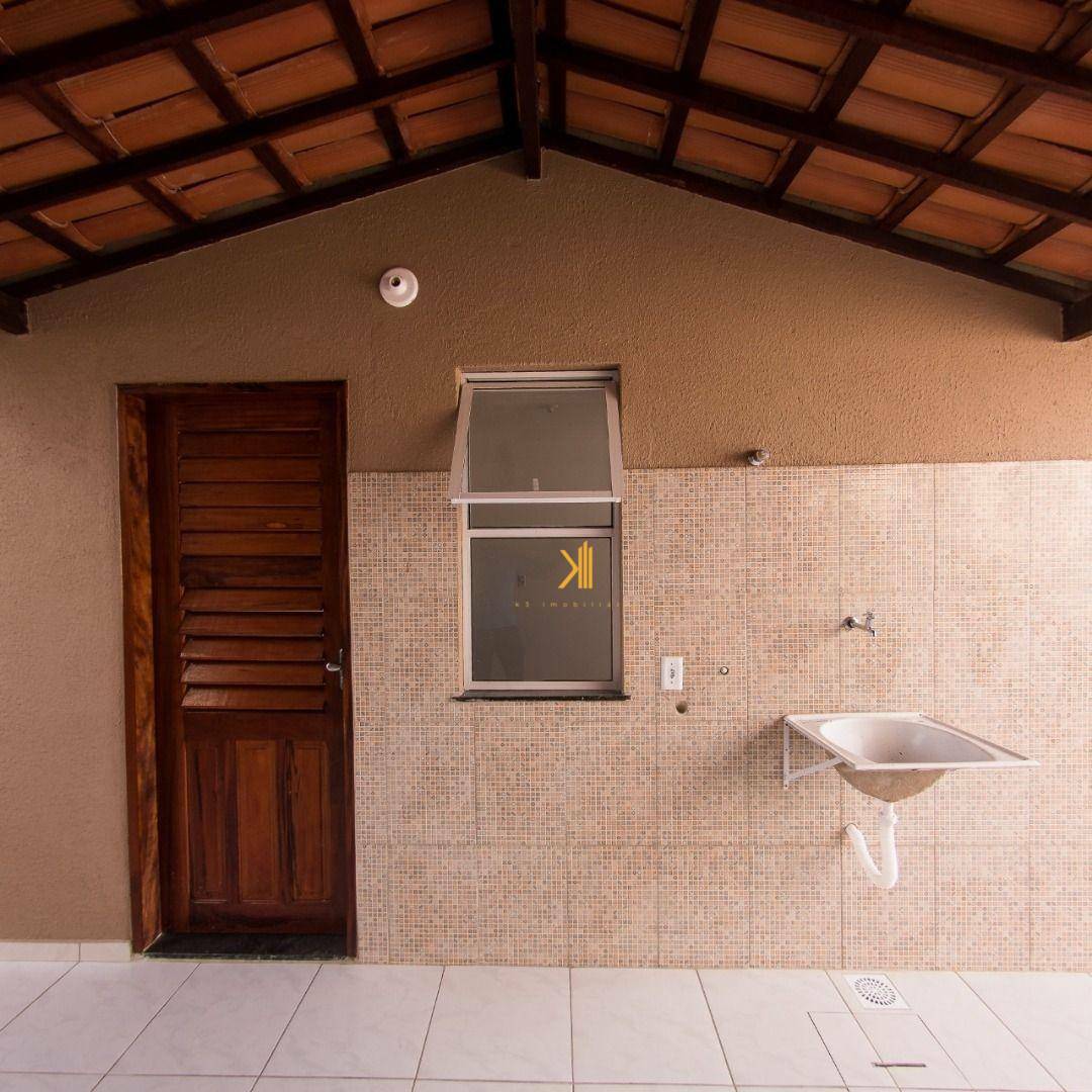 Casa à venda com 2 quartos, 80m² - Foto 9