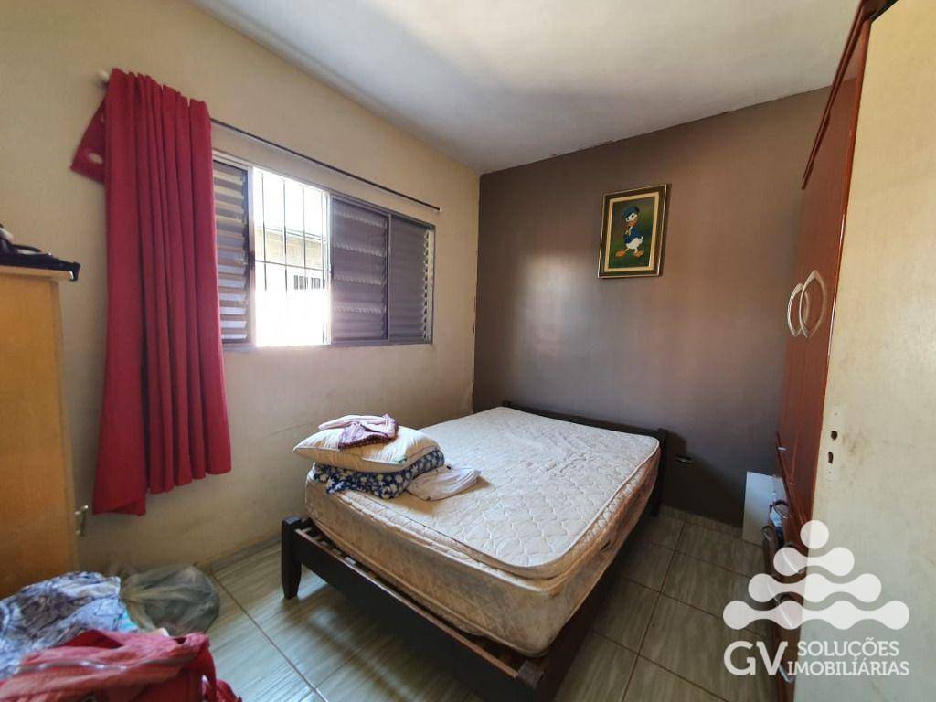 Casa à venda com 3 quartos, 200m² - Foto 12