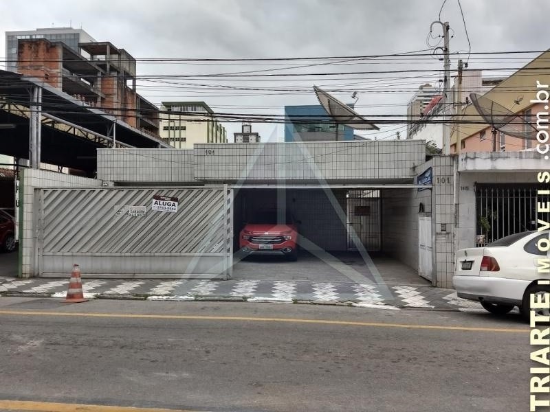 Sobrado para alugar com 6 quartos, 256m² - Foto 1