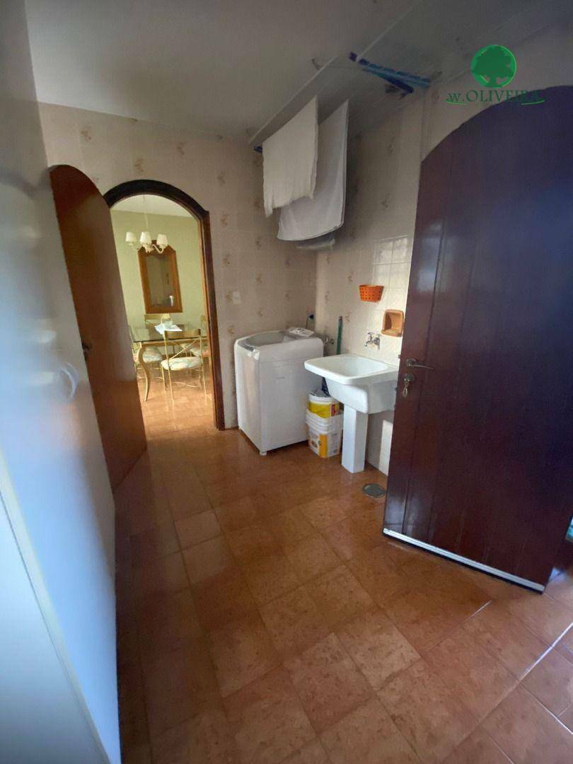 Chácara à venda com 7 quartos, 1000m² - Foto 18